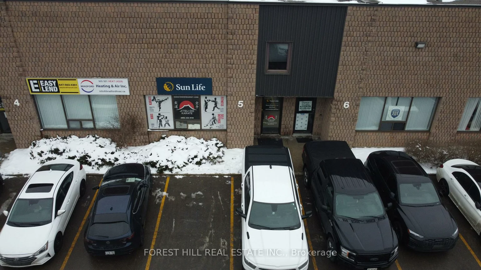 1211, Gorham, Gorham-College Manor, Newmarket