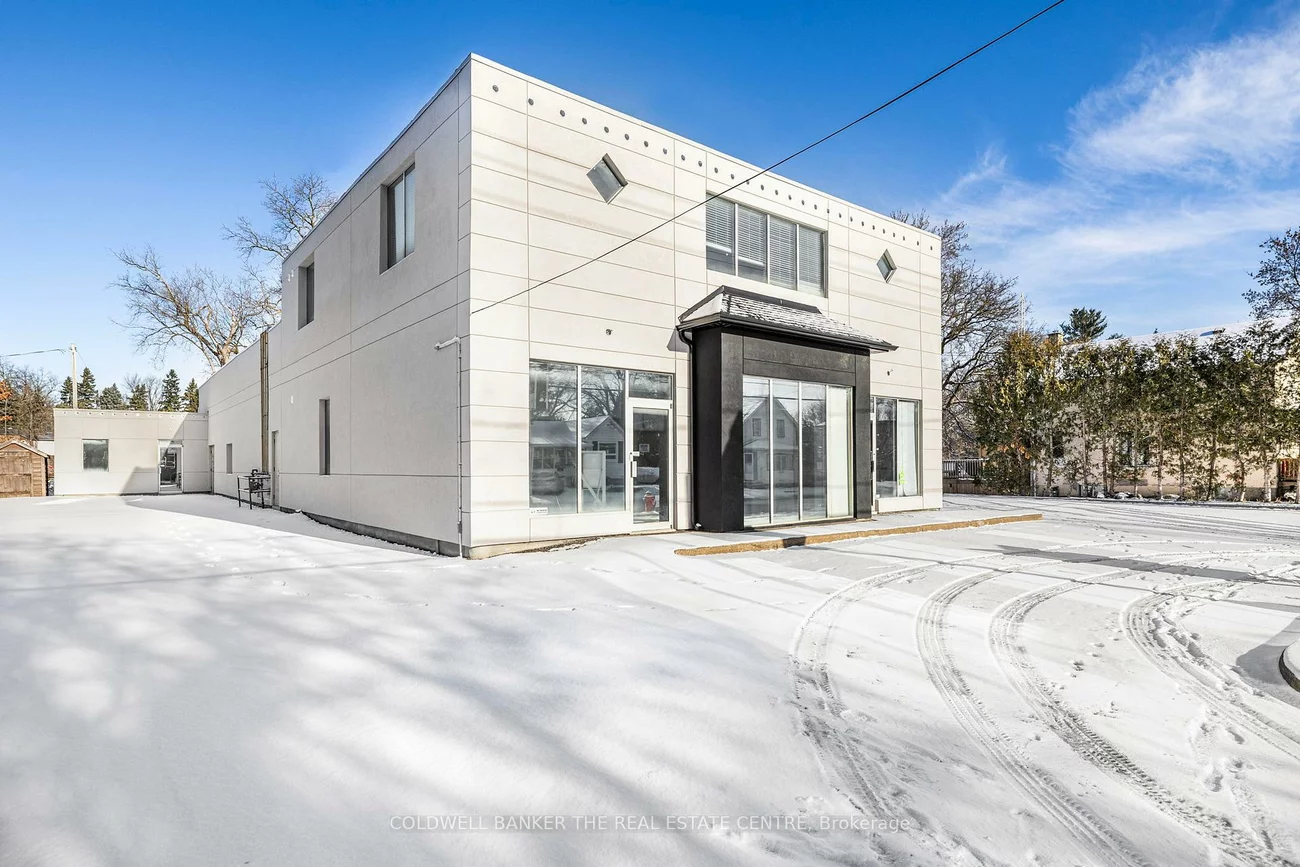 361, Eagle, Central Newmarket, Newmarket