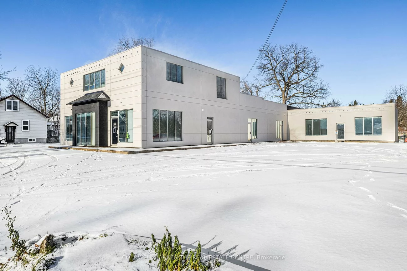361, Eagle, Central Newmarket, Newmarket