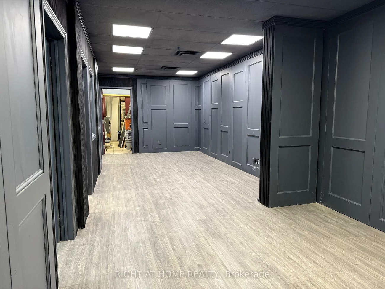 17075, Leslie, Newmarket Industrial Park, Newmarket