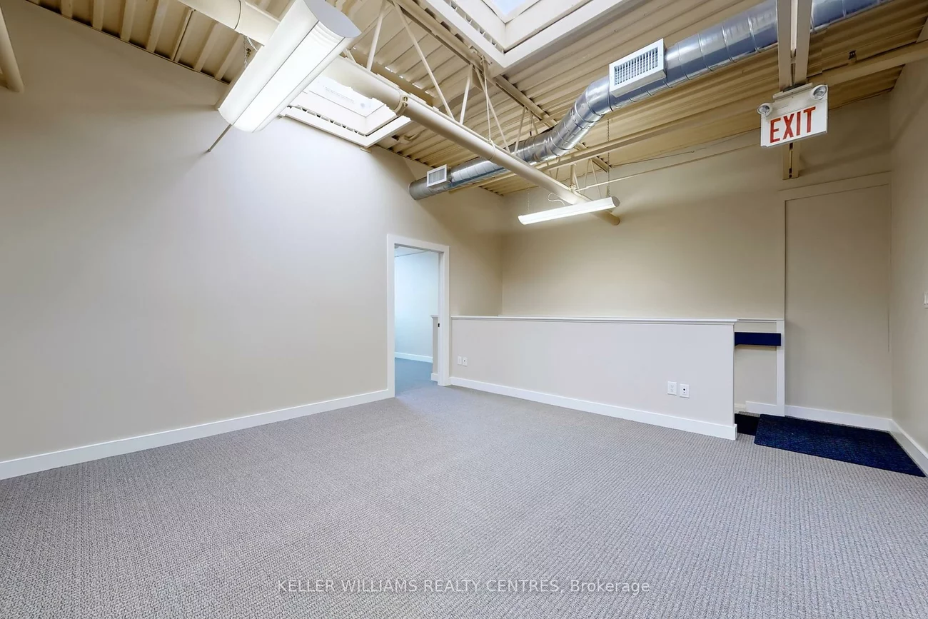 16945, Leslie, Newmarket Industrial Park, Newmarket