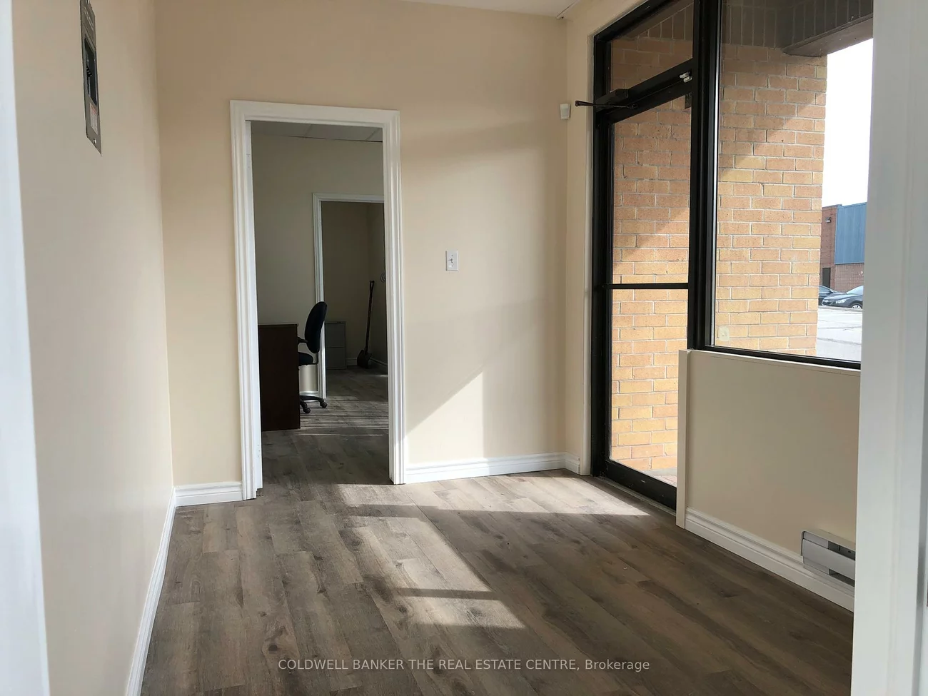 17075, Leslie, Newmarket Industrial Park, Newmarket