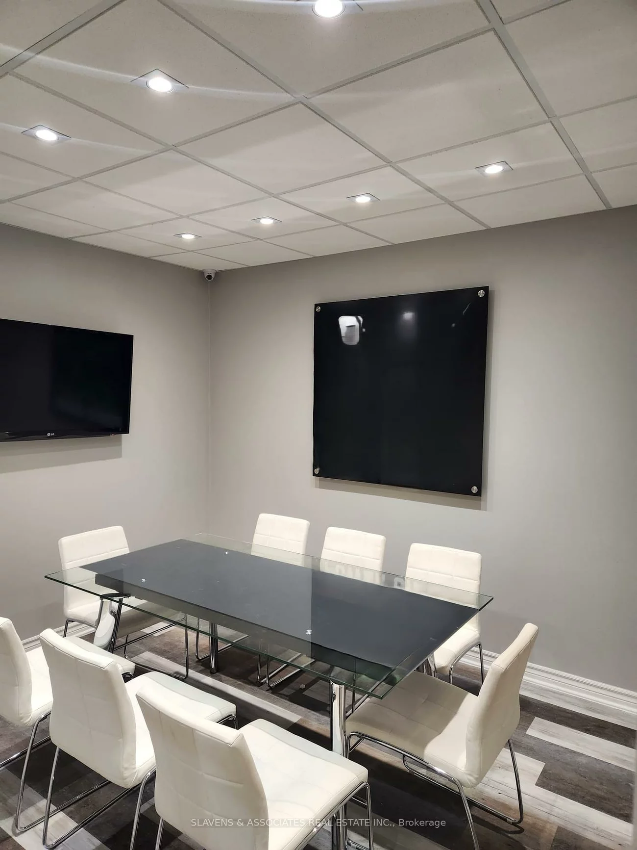 1215, Twinney, Newmarket Industrial Park, Newmarket