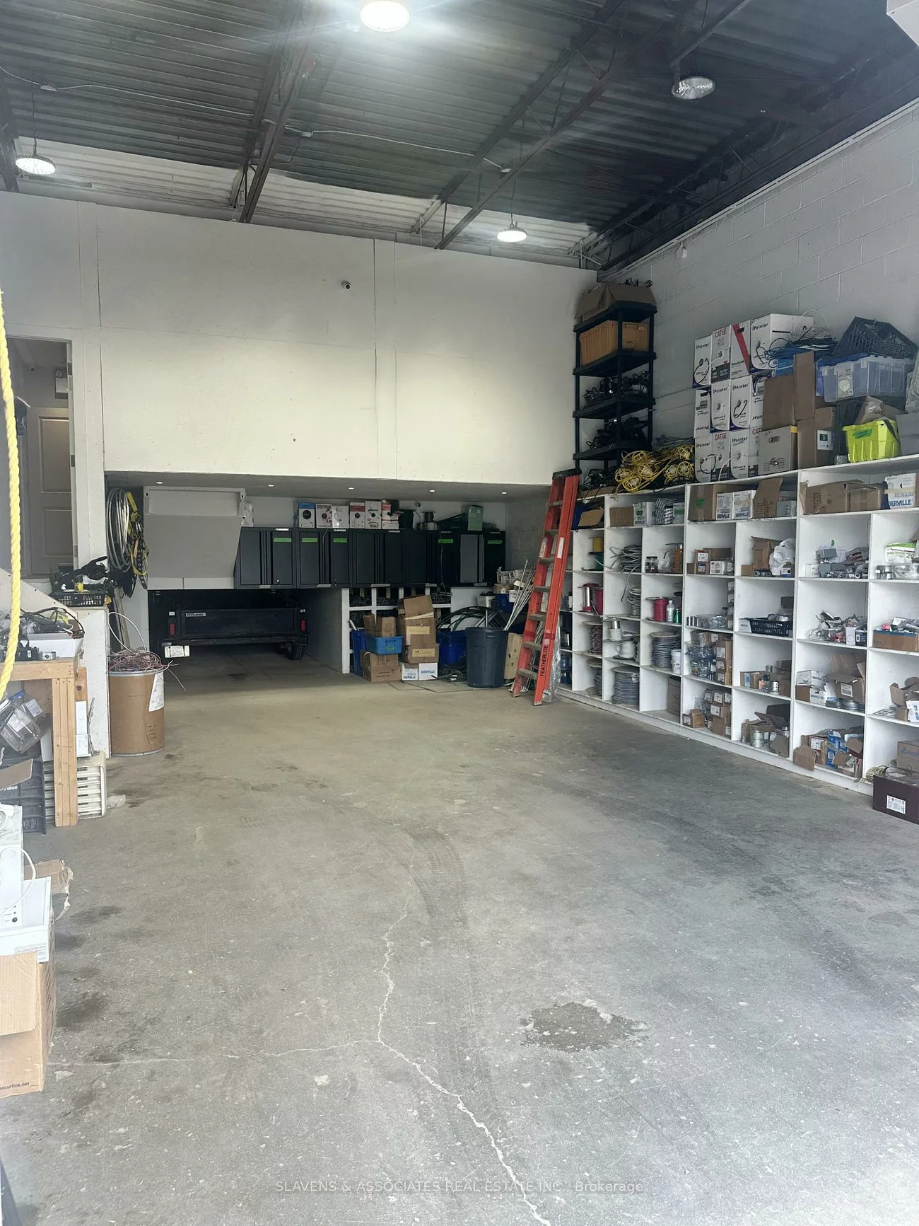 1215, Twinney, Newmarket Industrial Park, Newmarket