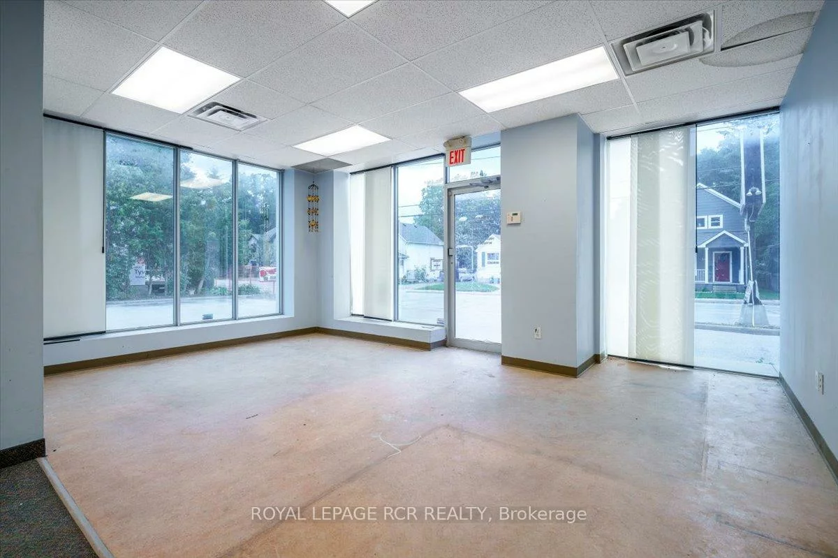 361, Eagle, Central Newmarket, Newmarket