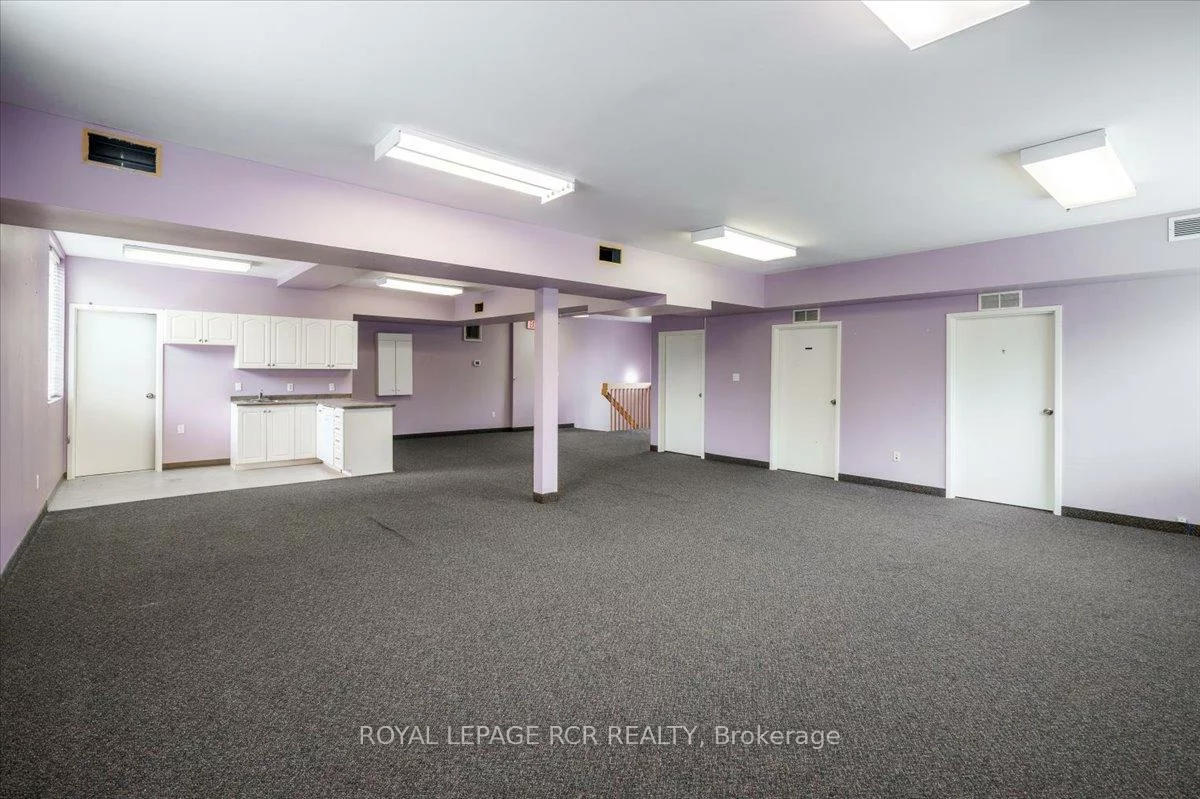 361, Eagle, Central Newmarket, Newmarket