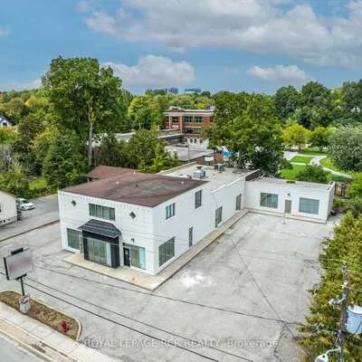 361, Eagle, Central Newmarket, Newmarket