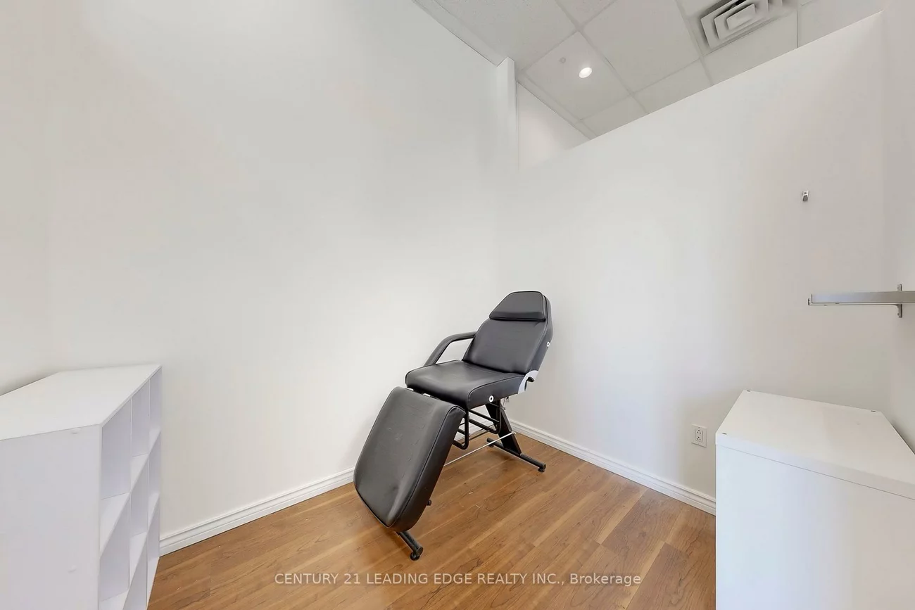 17080, Bathurst, Summerhill Estates, Newmarket