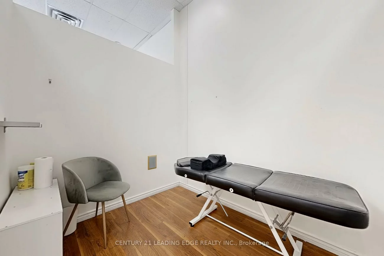 17080, Bathurst, Summerhill Estates, Newmarket