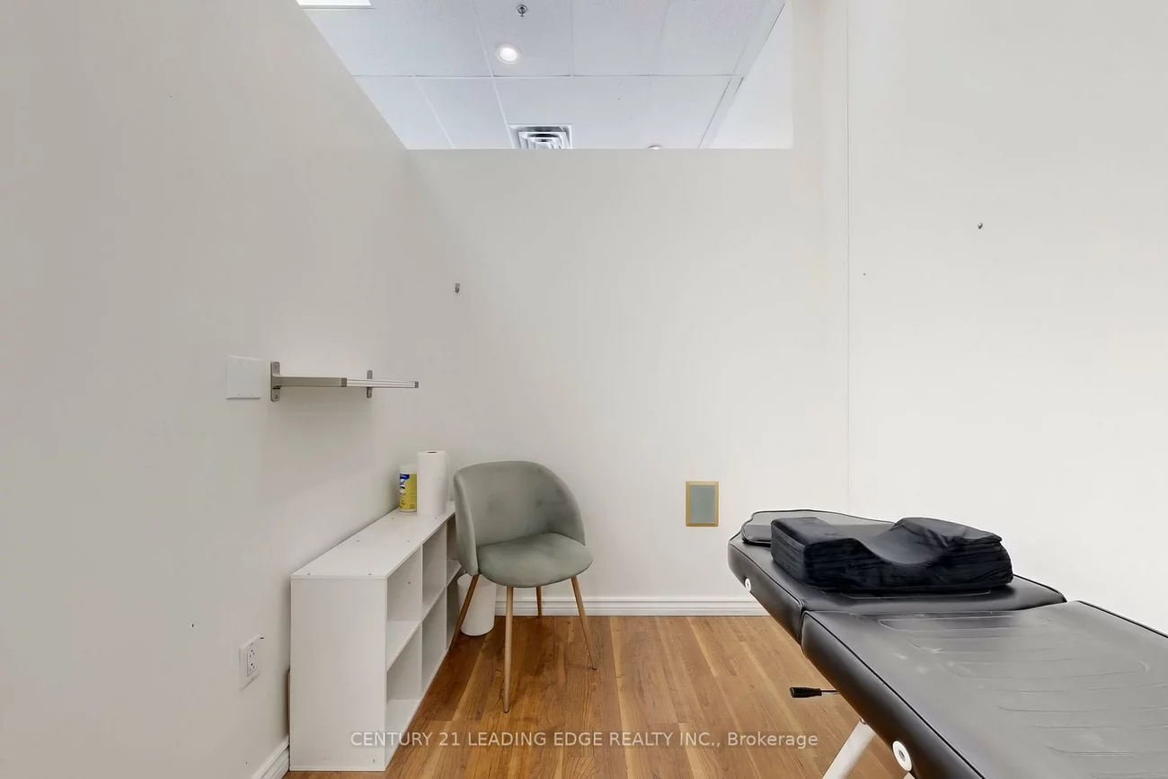 17080, Bathurst, Summerhill Estates, Newmarket