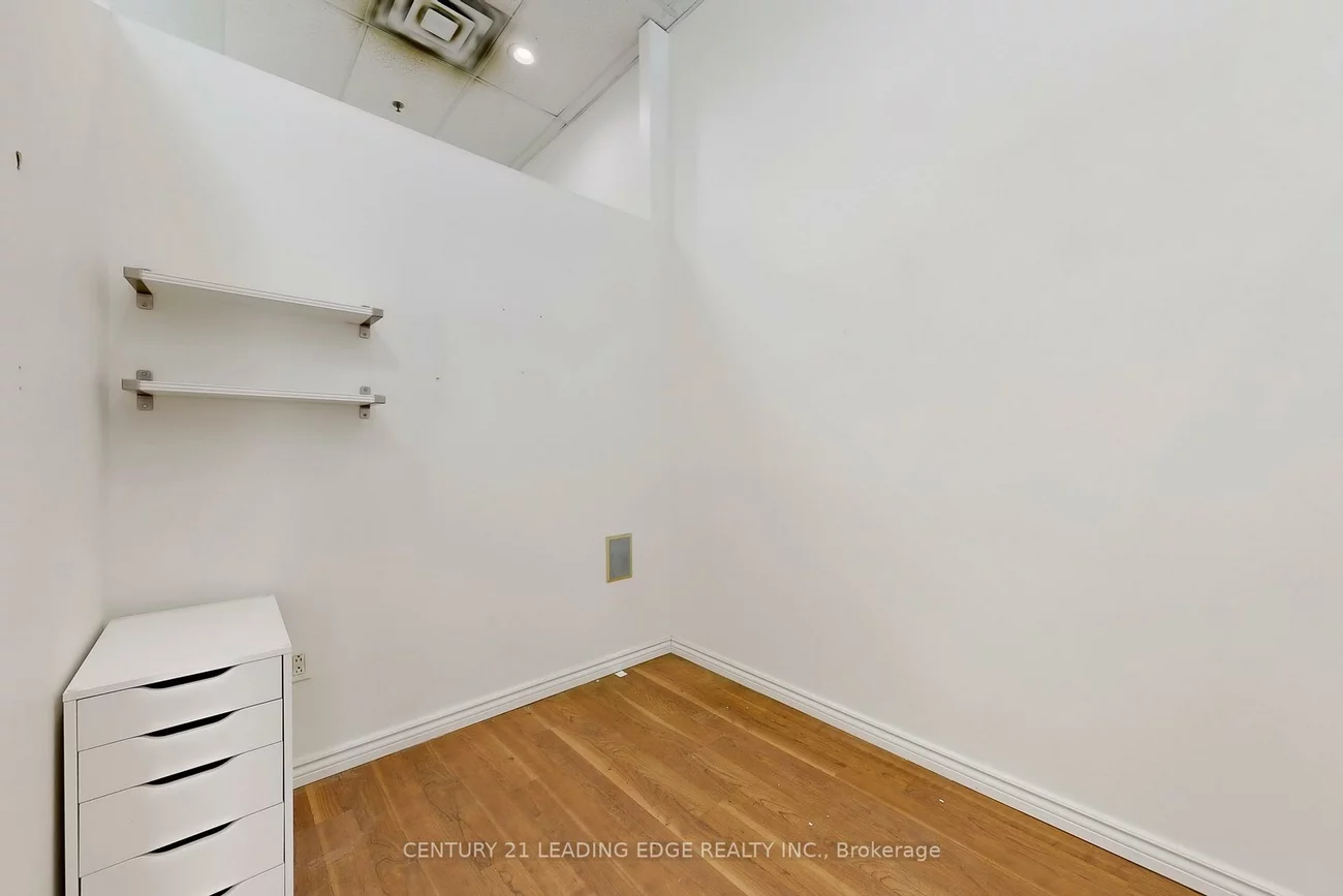 17080, Bathurst, Summerhill Estates, Newmarket