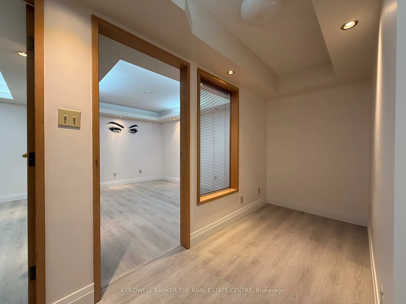 390, Davis, Central Newmarket, Newmarket