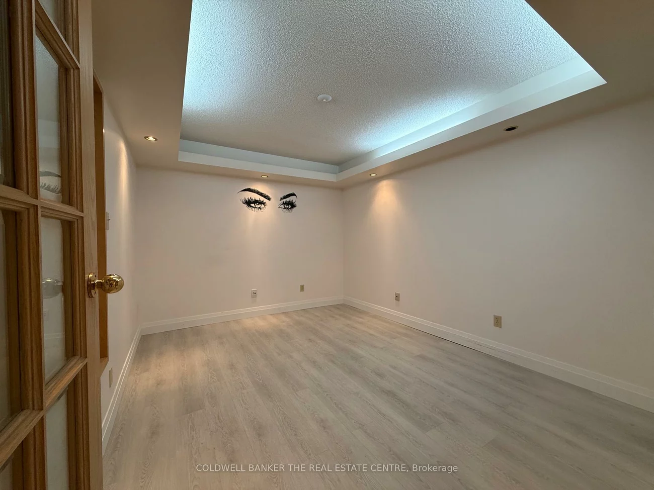 390, Davis, Central Newmarket, Newmarket