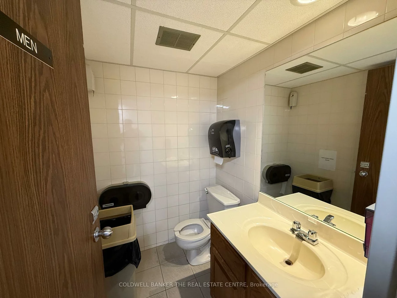 390, Davis, Central Newmarket, Newmarket