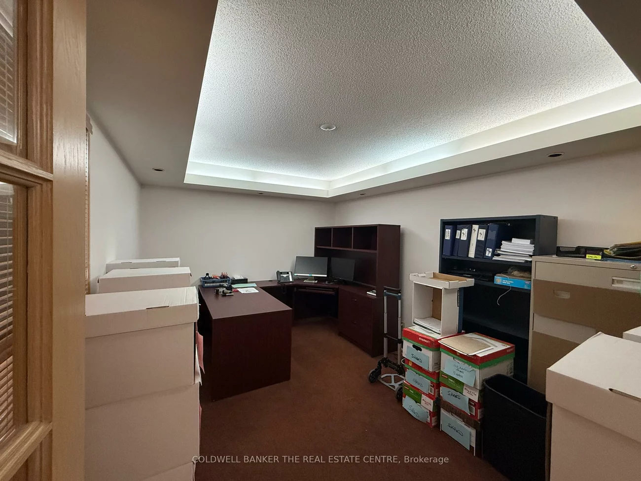 390, Davis, Central Newmarket, Newmarket