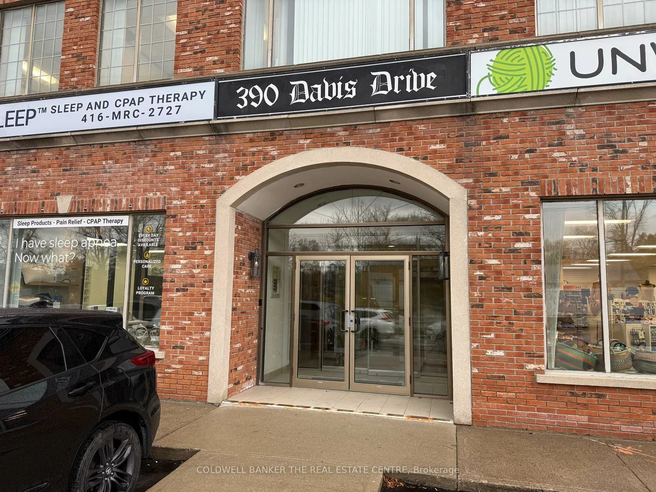 390, Davis, Central Newmarket, Newmarket