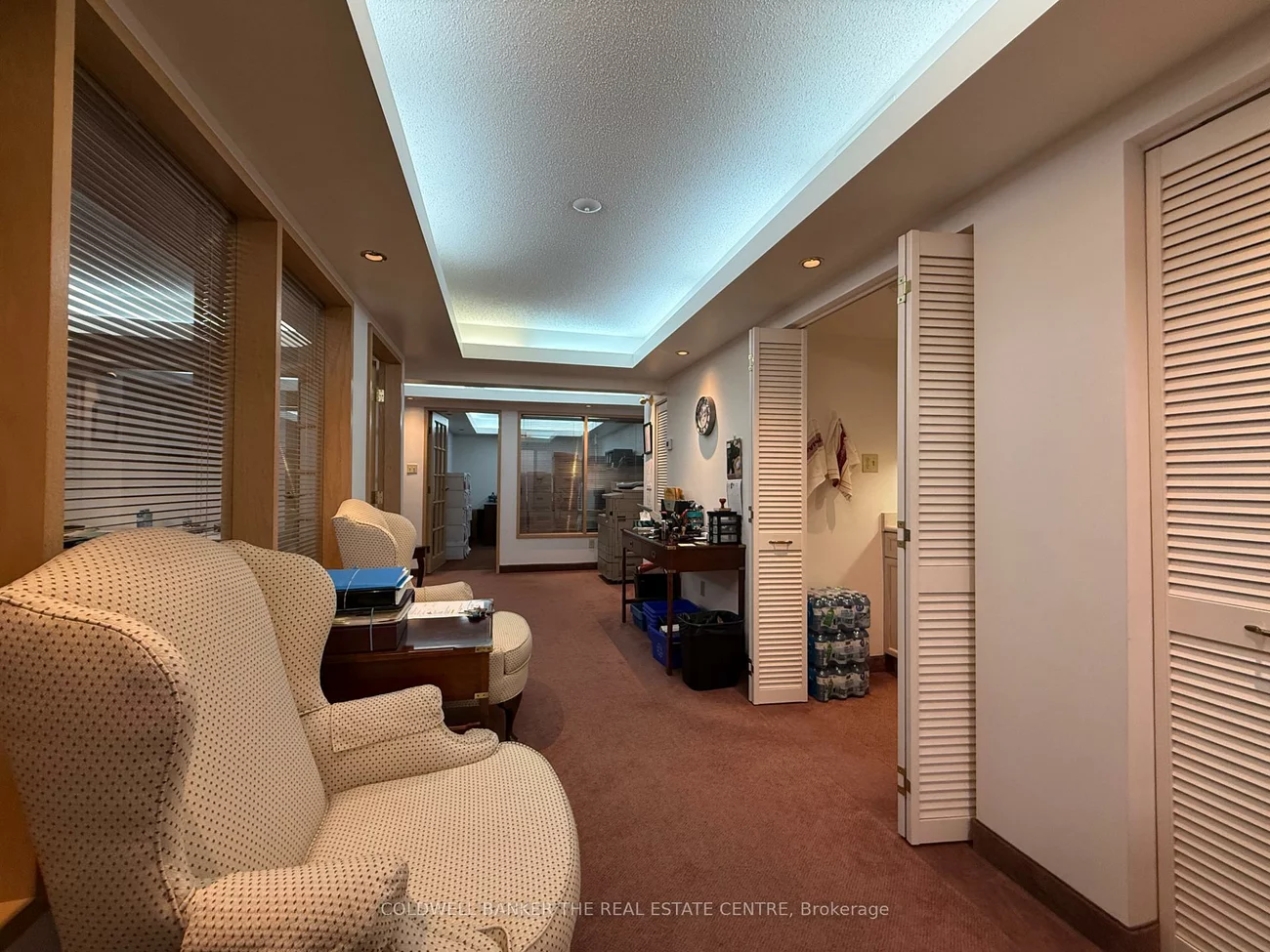 390, Davis, Central Newmarket, Newmarket