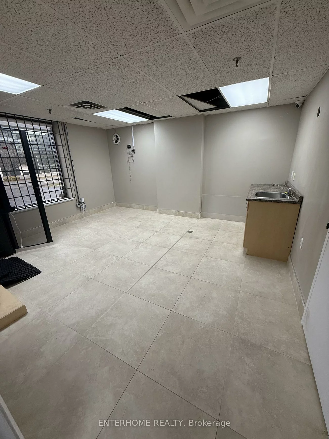 1124, Stellar, Newmarket Industrial Park, Newmarket