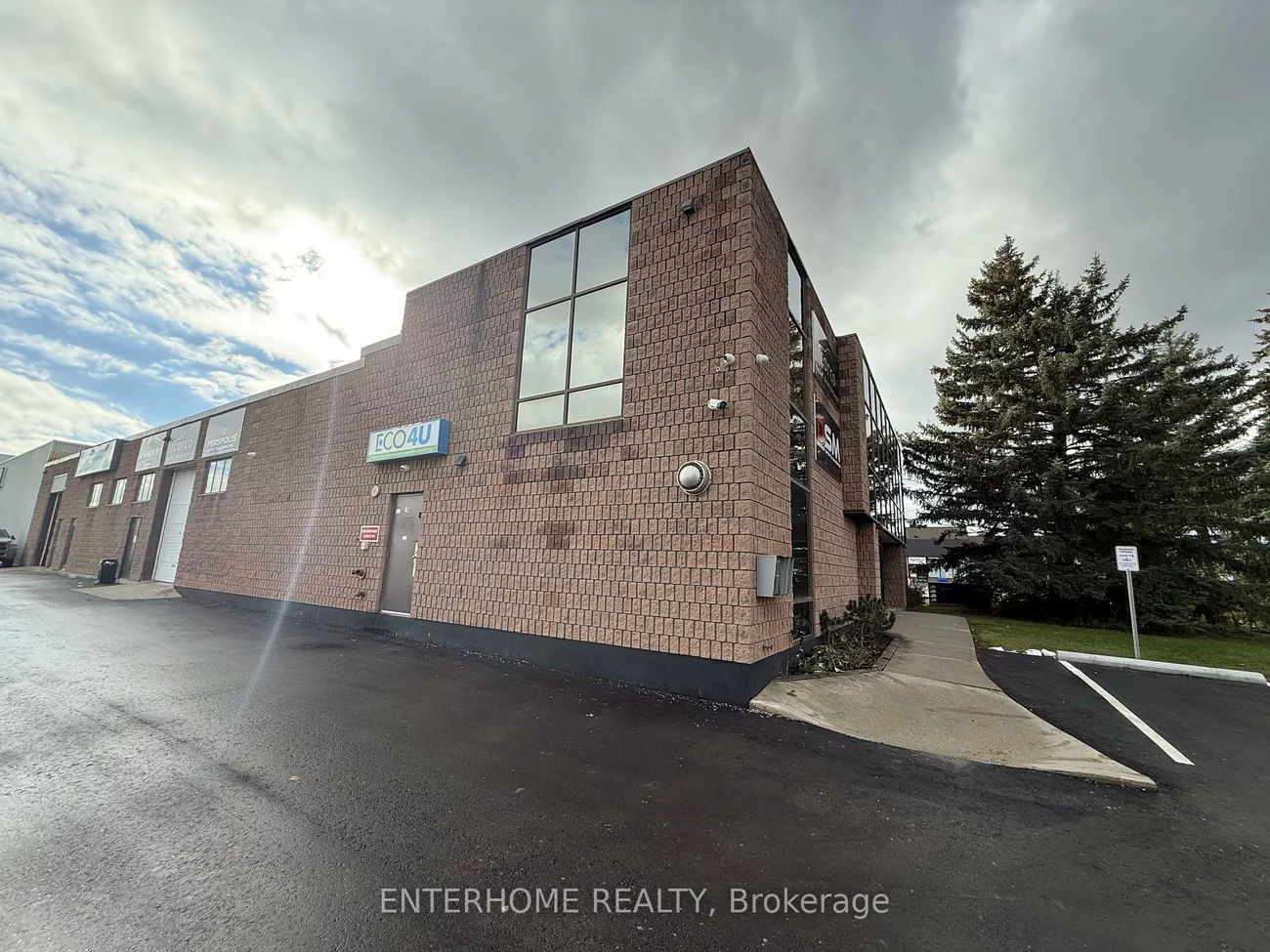 1124, Stellar, Newmarket Industrial Park, Newmarket