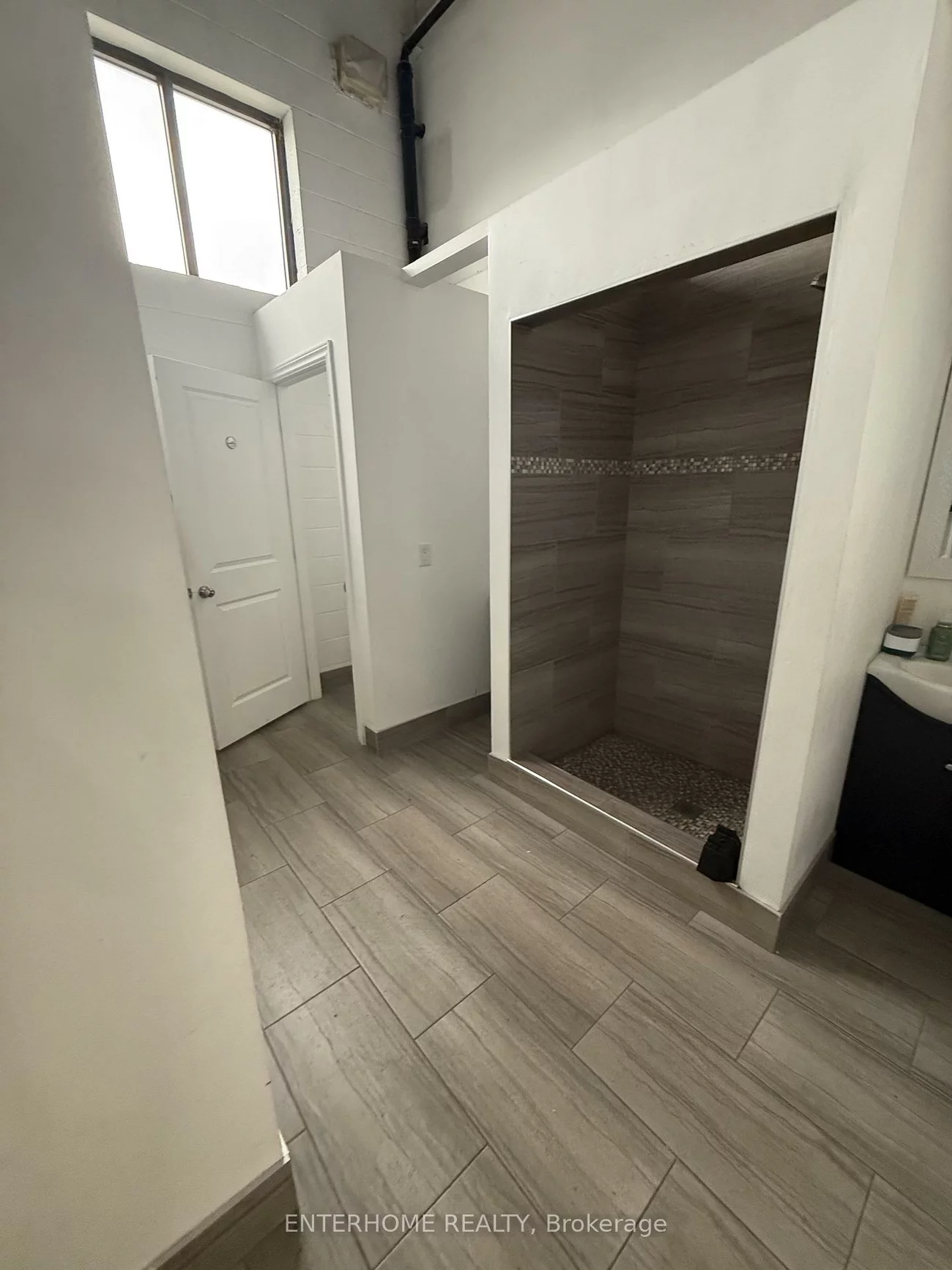 1124, Stellar, Newmarket Industrial Park, Newmarket