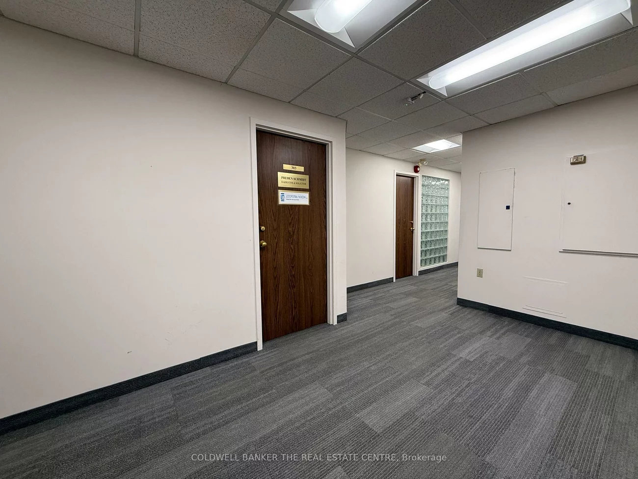 390, Davis, Central Newmarket, Newmarket