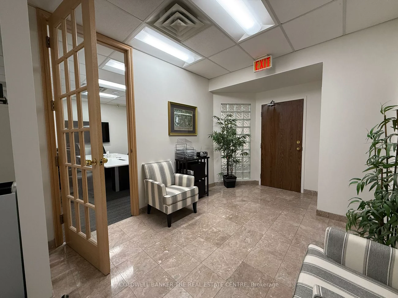 390, Davis, Central Newmarket, Newmarket