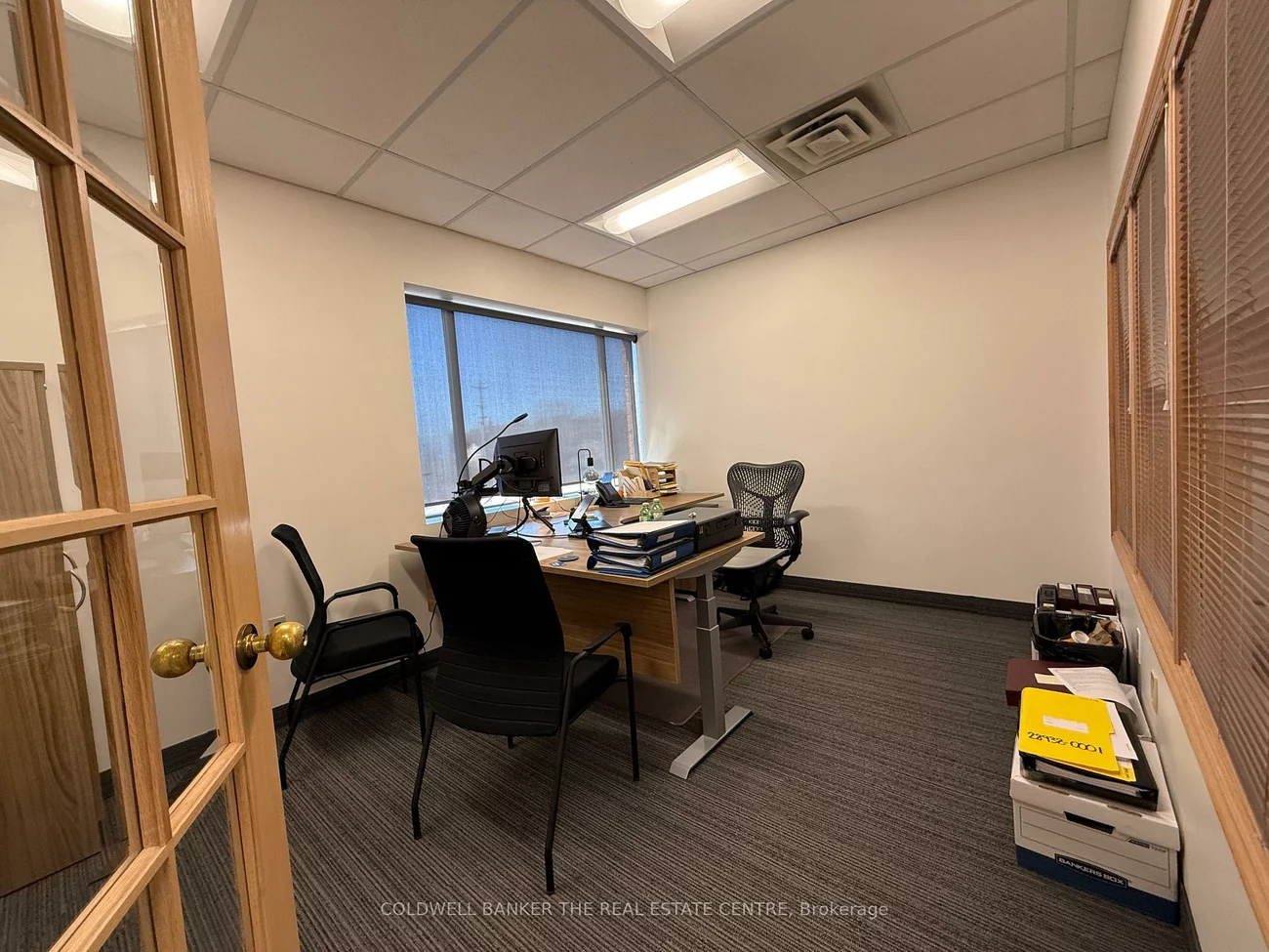 390, Davis, Central Newmarket, Newmarket