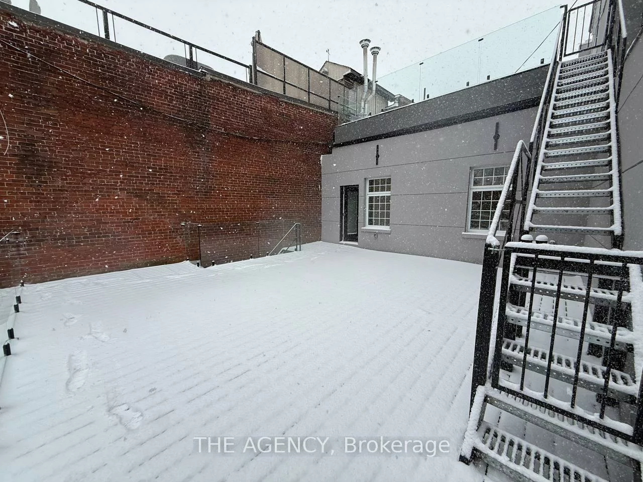 221, Main, Central Newmarket, Newmarket