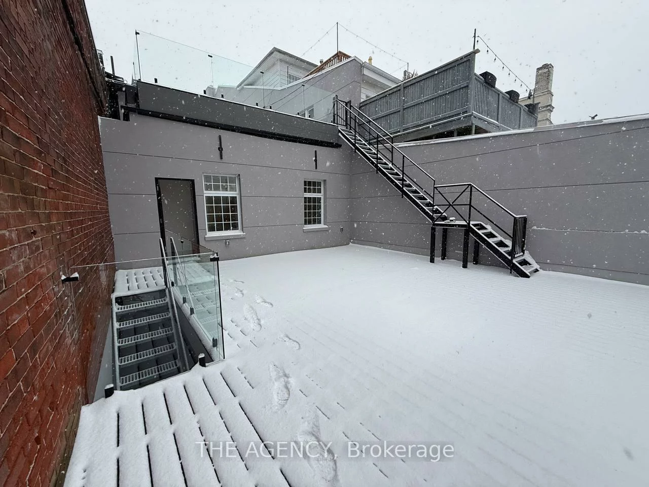 221, Main, Central Newmarket, Newmarket