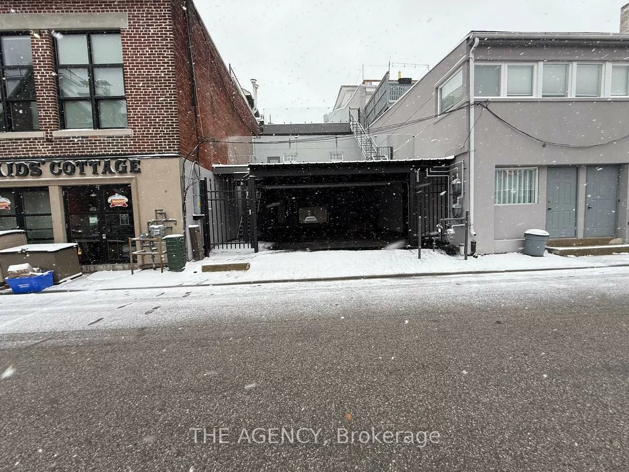 221, Main, Central Newmarket, Newmarket