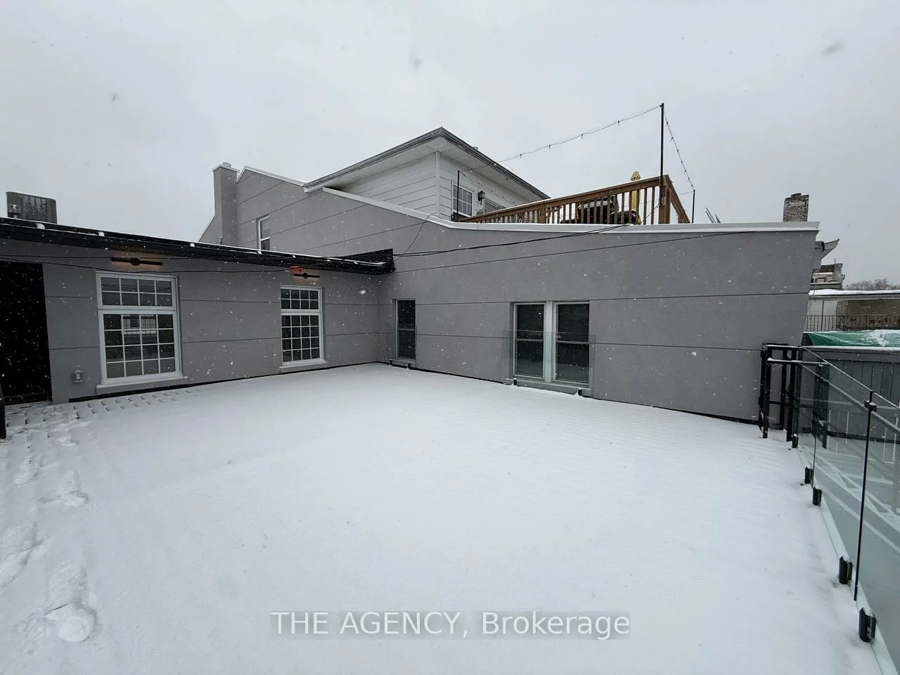 221, Main, Central Newmarket, Newmarket