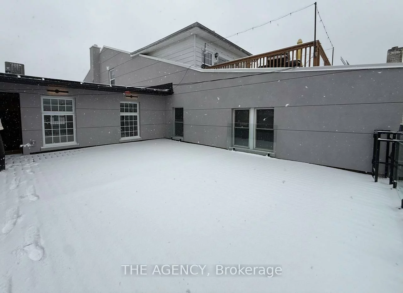 221, Main, Central Newmarket, Newmarket