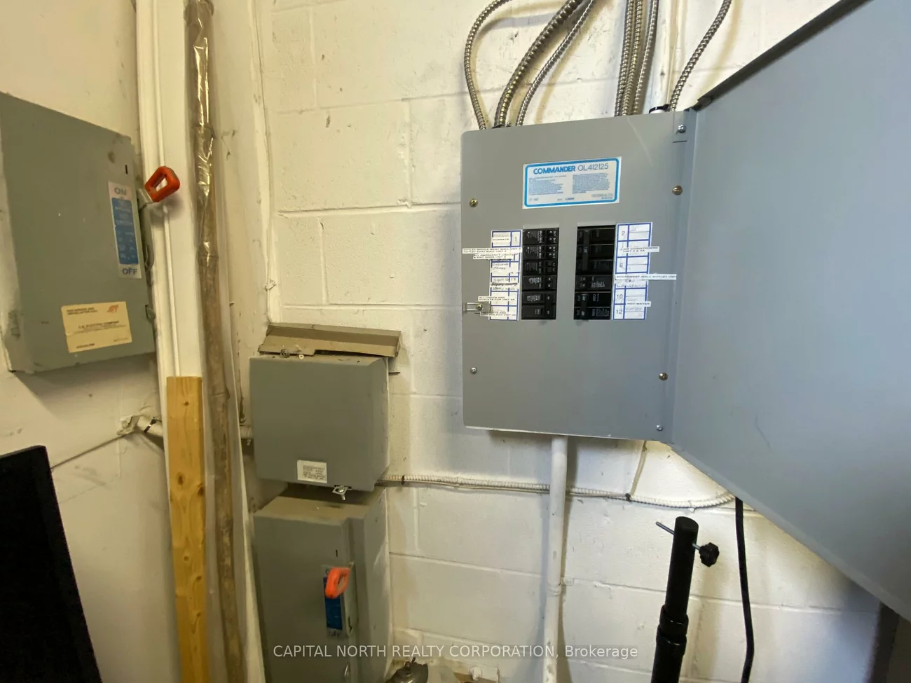 17705, Leslie, Newmarket Industrial Park, Newmarket