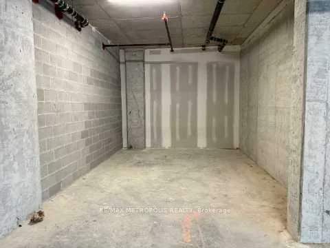 715, DAVIS, Huron Heights-Leslie Valley, Newmarket