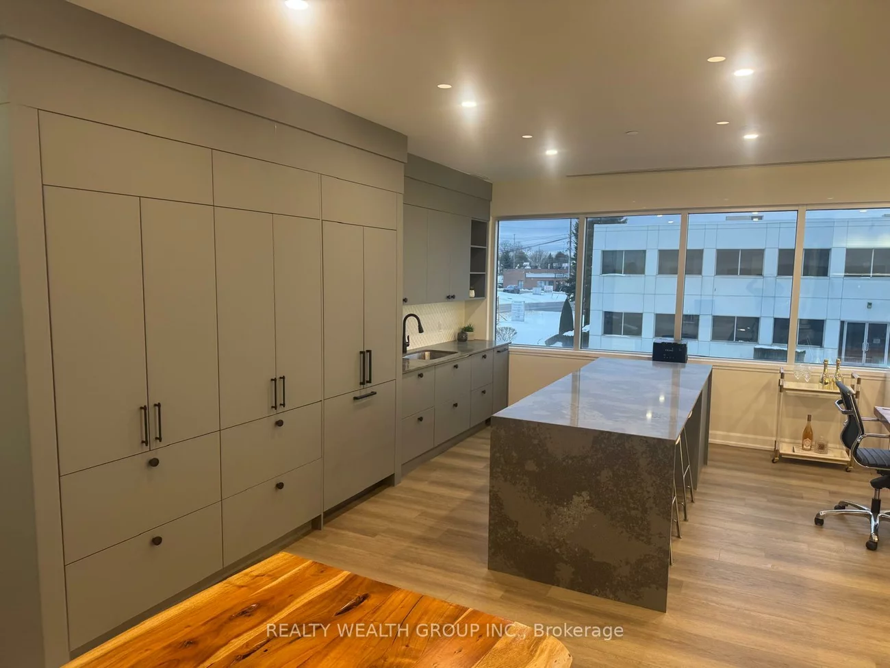 1135, Stellar, Newmarket Industrial Park, Newmarket