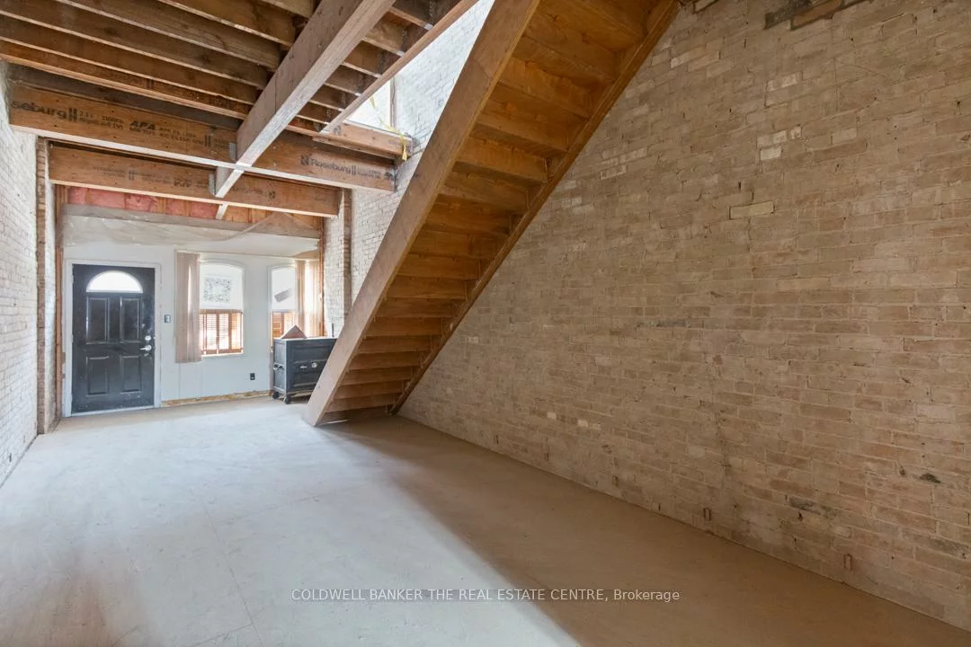 193, Main, Central Newmarket, Newmarket