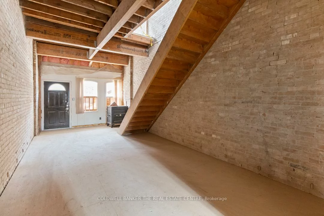 193, Main, Central Newmarket, Newmarket