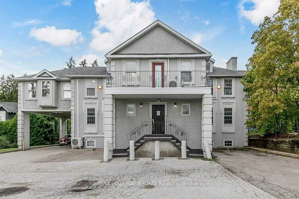 227, Eagle, Central Newmarket, Newmarket