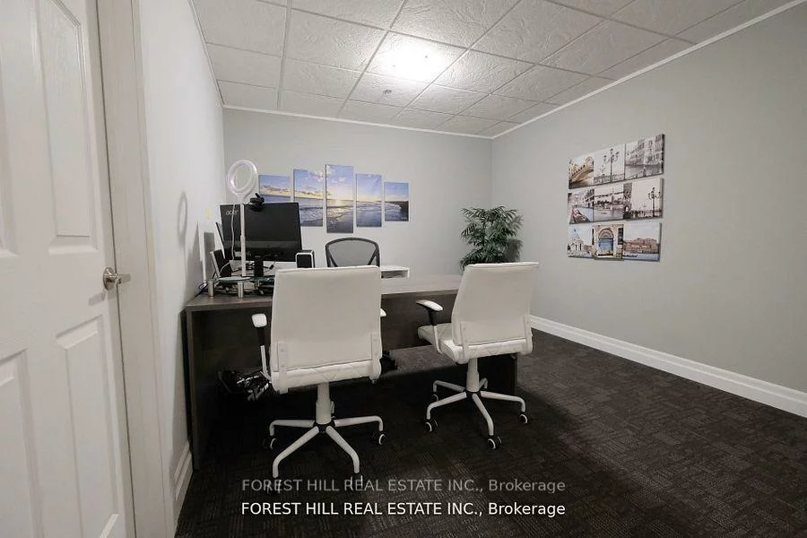 1211, Gorham, Gorham-College Manor, Newmarket