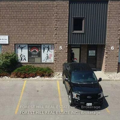 1211, Gorham, Gorham-College Manor, Newmarket