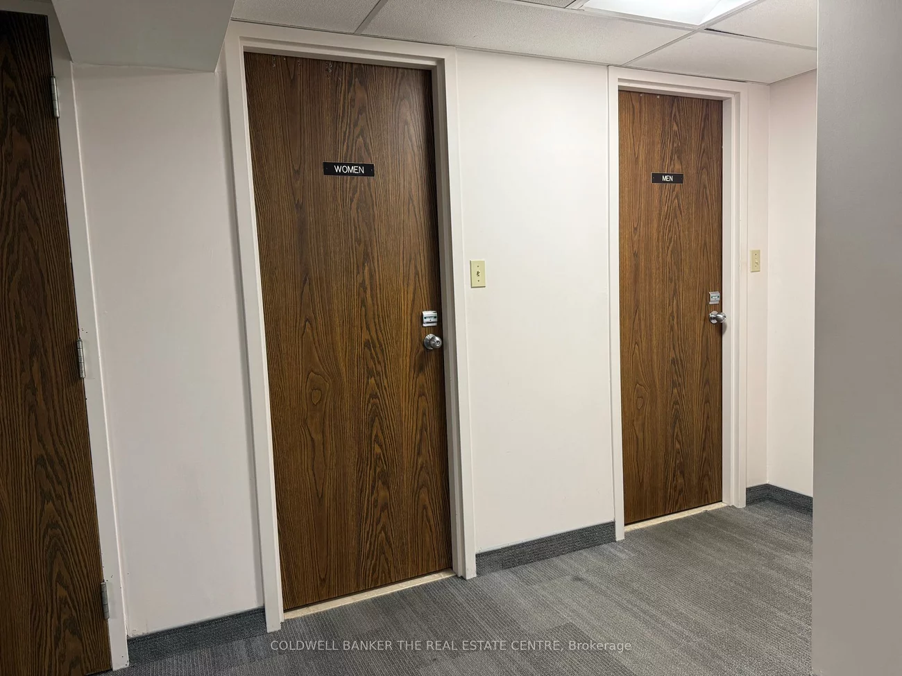 390, Davis, Central Newmarket, Newmarket