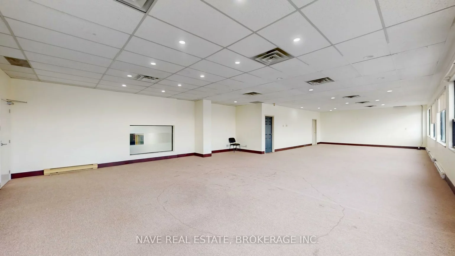 77-83, Davis, Bristol-London, Newmarket