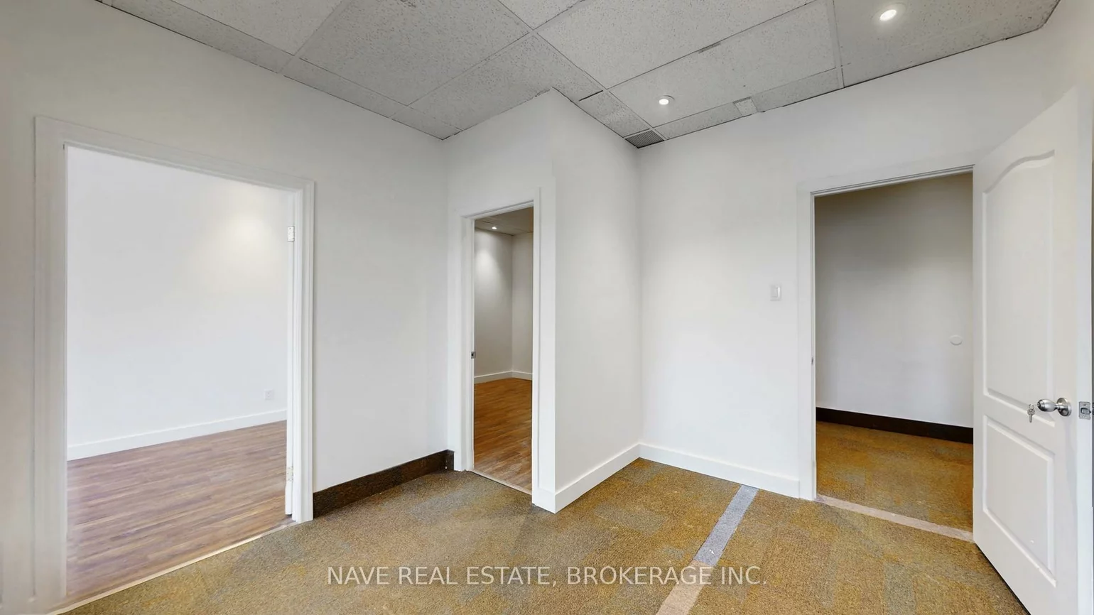 77-83, Davis, Bristol-London, Newmarket