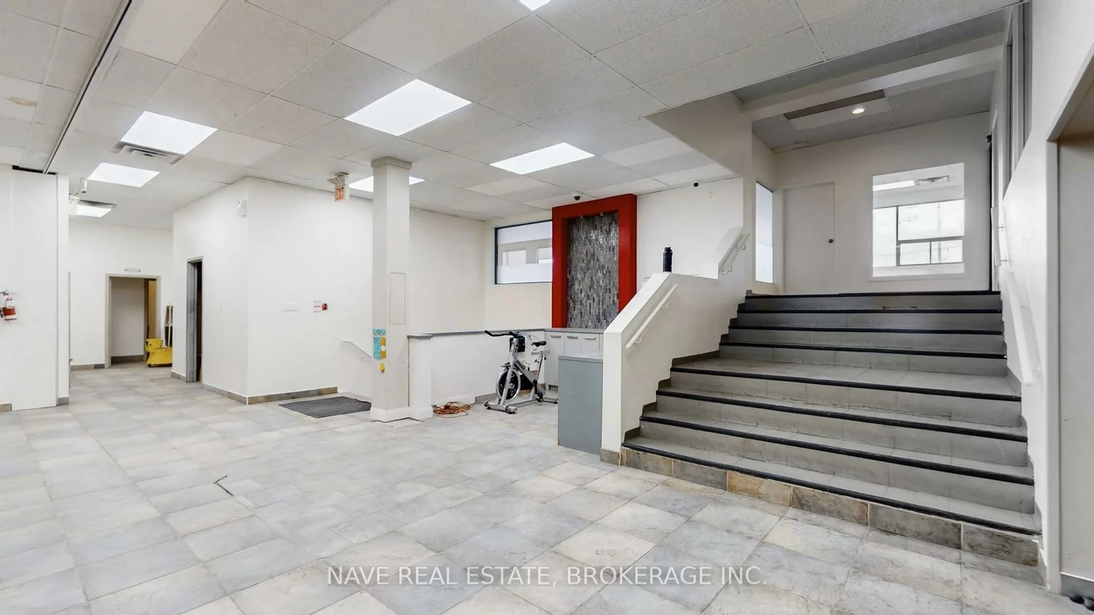 77-83, Davis, Bristol-London, Newmarket