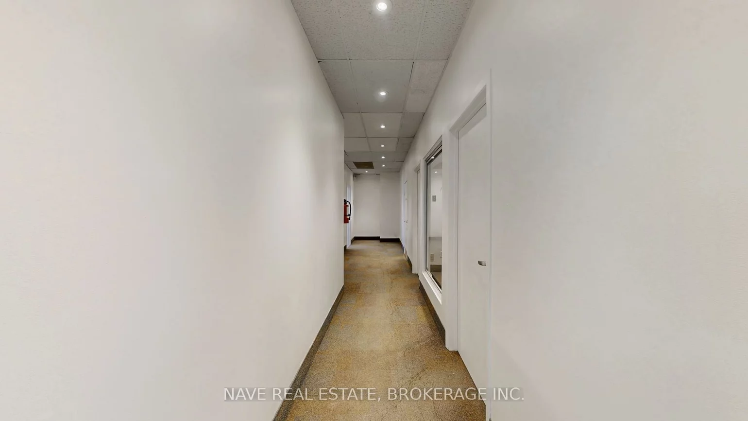 77-83, Davis, Bristol-London, Newmarket