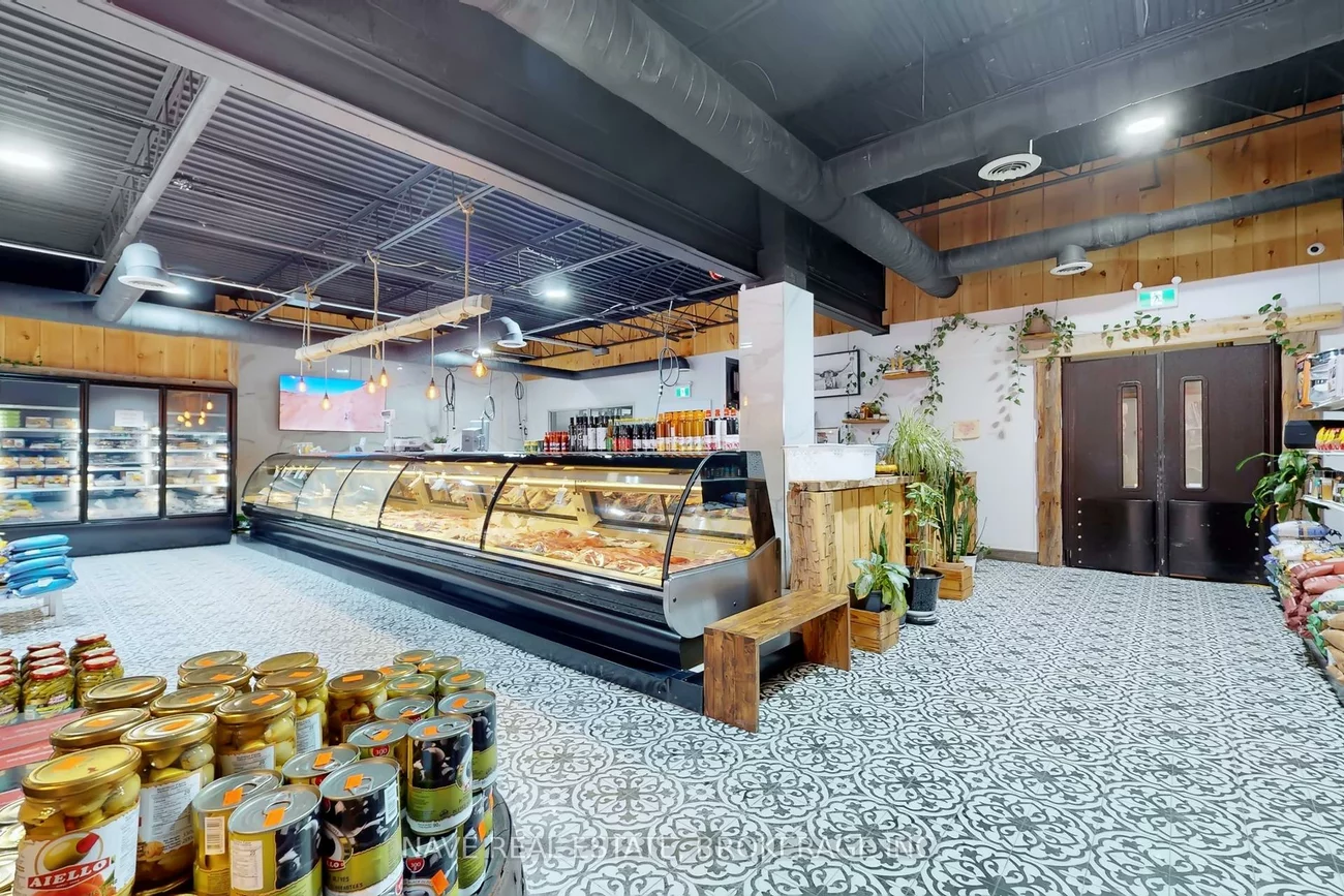 16925, Yonge, Central Newmarket, Newmarket