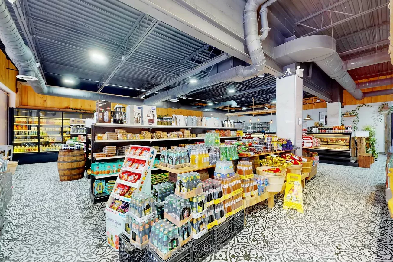 16925, Yonge, Central Newmarket, Newmarket