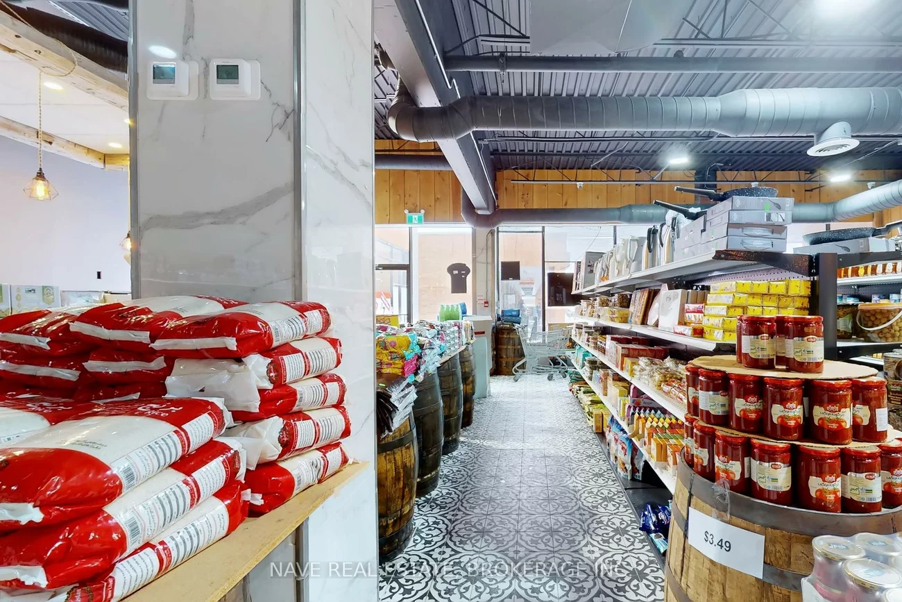 16925, Yonge, Central Newmarket, Newmarket