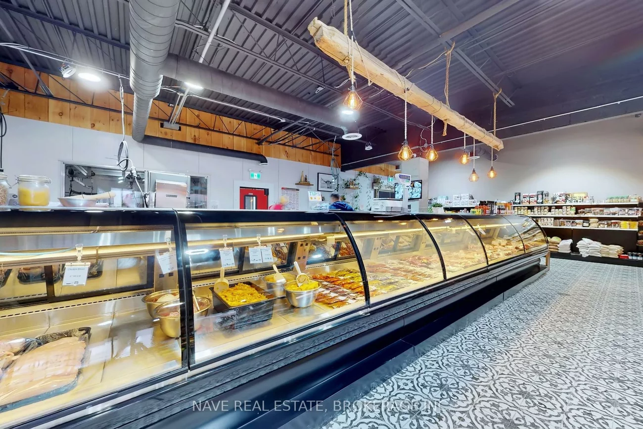 16925, Yonge, Central Newmarket, Newmarket