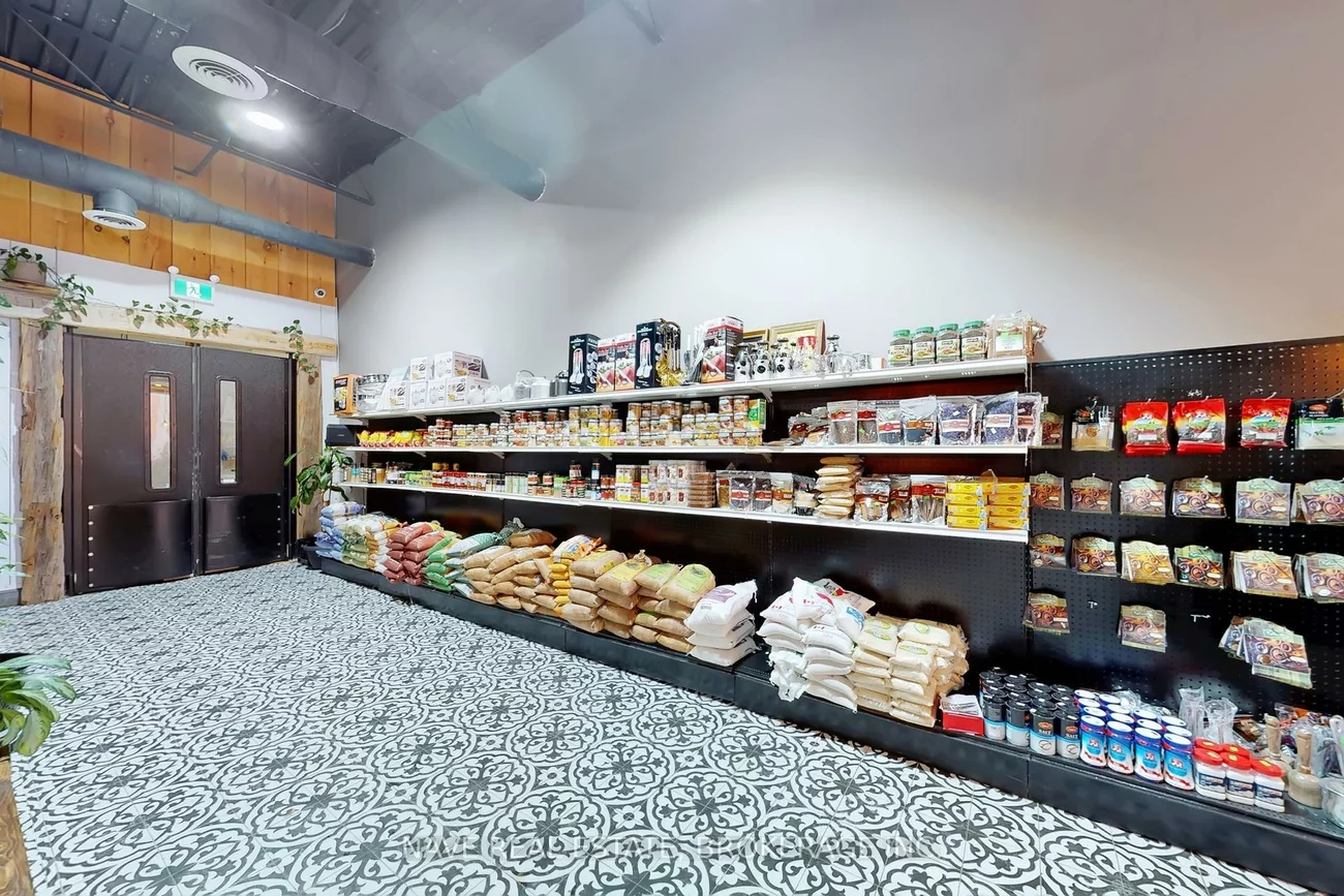 16925, Yonge, Central Newmarket, Newmarket